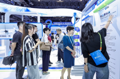 如AI搜刮、AI相机、AI写做、AI生图、AI搜题、AIP